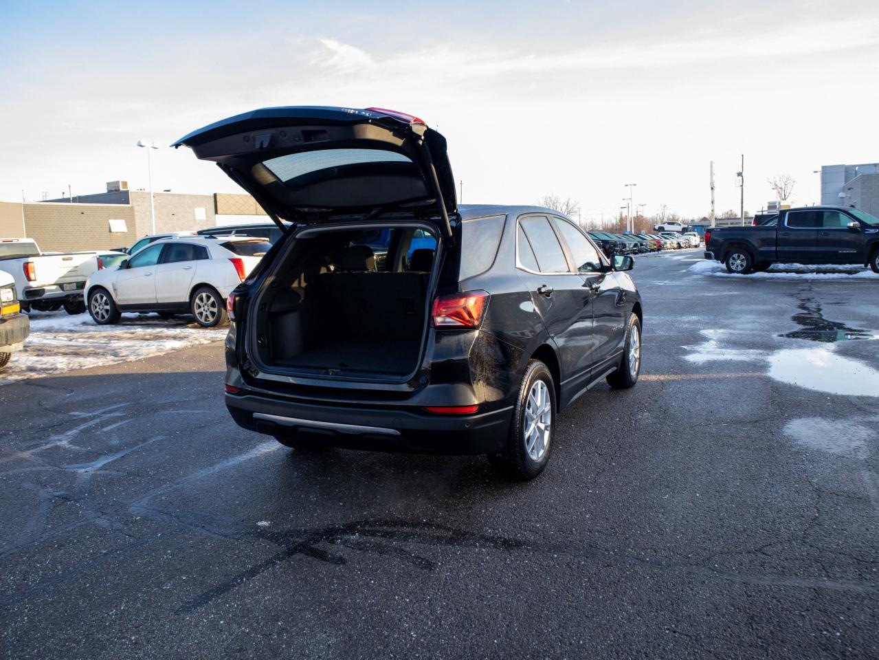 2024 Chevrolet Equinox LT - Blind Spot Monitor Photo