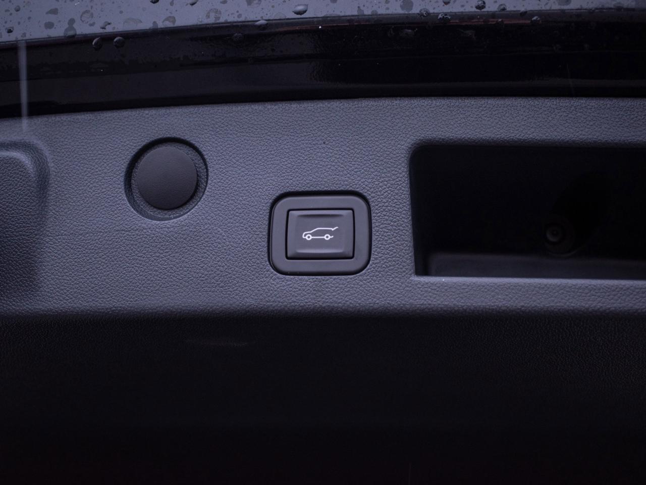 2025 Chevrolet Equinox AWD ACTIV - Power Liftgate Heated Front Seats Photo