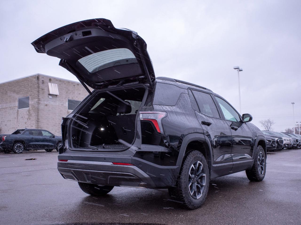 2025 Chevrolet Equinox AWD ACTIV - Power Liftgate   Heated Front Seats Photo