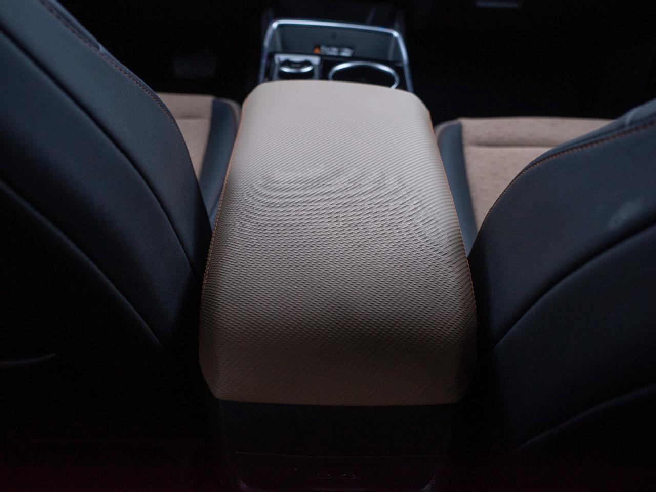 2025 Chevrolet Equinox AWD ACTIV - Power Liftgate Heated Front Seats Photo