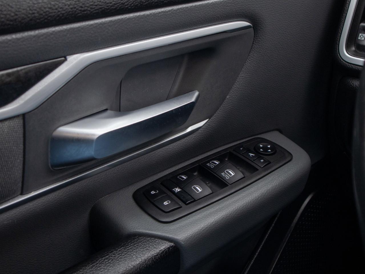 2023 RAM 1500 Big Horn - Power Folding Mirrors Photo