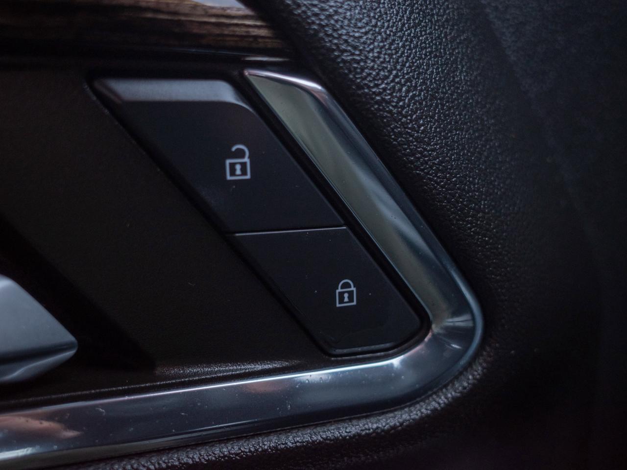 2024 GMC SIERRA 2500HD SLE - WiFi Hotspot   Heated Mirrors Photo