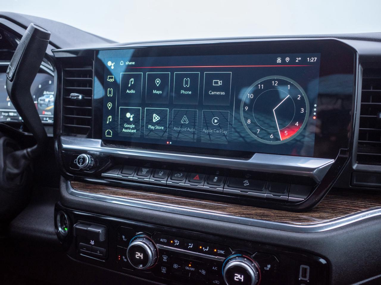 2024 GMC SIERRA 2500HD SLE - WiFi Hotspot   Heated Mirrors Photo