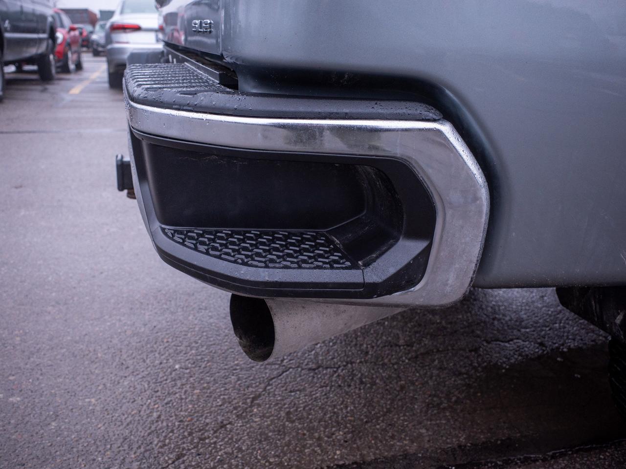 2024 GMC SIERRA 2500HD SLE - WiFi Hotspot   Heated Mirrors Photo