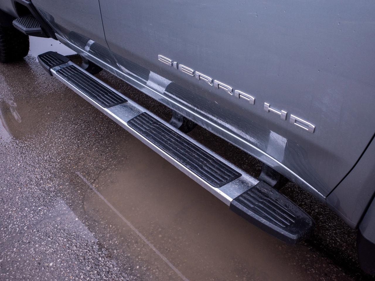 2024 GMC SIERRA 2500HD SLE - WiFi Hotspot   Heated Mirrors Photo