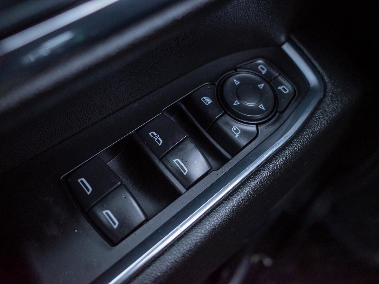 2024 GMC SIERRA 2500HD SLE - WiFi Hotspot   Heated Mirrors Photo