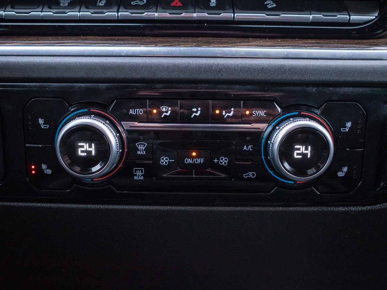 2024 GMC SIERRA 2500HD SLE - WiFi Hotspot   Heated Mirrors Photo