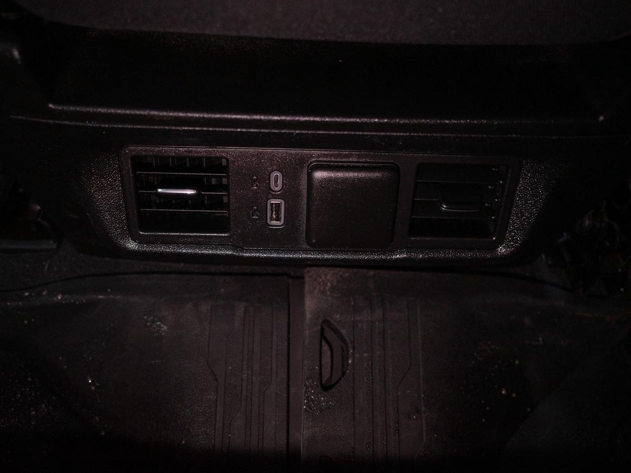 2024 GMC SIERRA 2500HD SLE - WiFi Hotspot   Heated Mirrors Photo