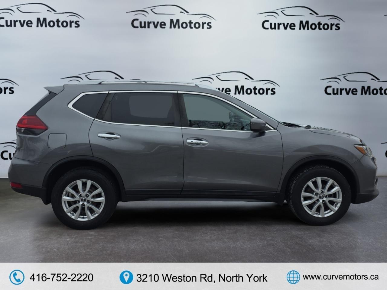 2018 Nissan Rogue SV AWD * CAMERA / BLIND SPOT ASSIST / HEATED SEATS Photo