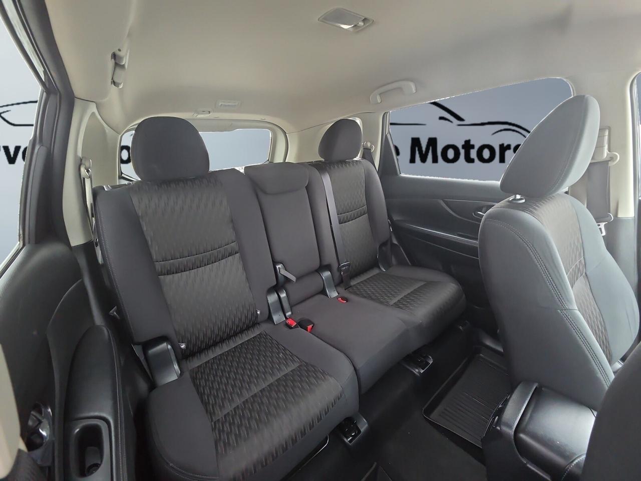 2018 Nissan Rogue SV AWD * CARPLAY / CAMERA / BLIND SPOT ASSIST / HE Photo