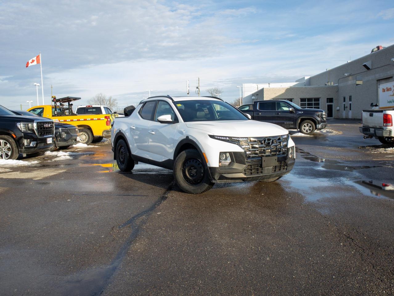 2024 Hyundai Santa Cruz Trend - Heated Steering, Adaptive Cruise Control Photo