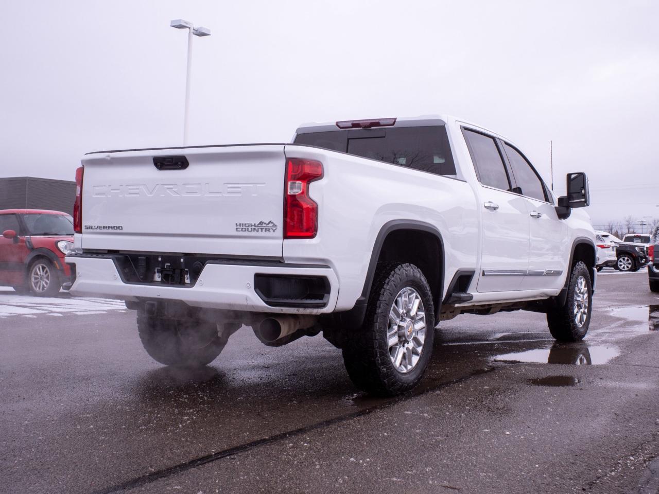 2024 Chevrolet SILVERADO 2500HD High Country - Heated Leather Seats Photo