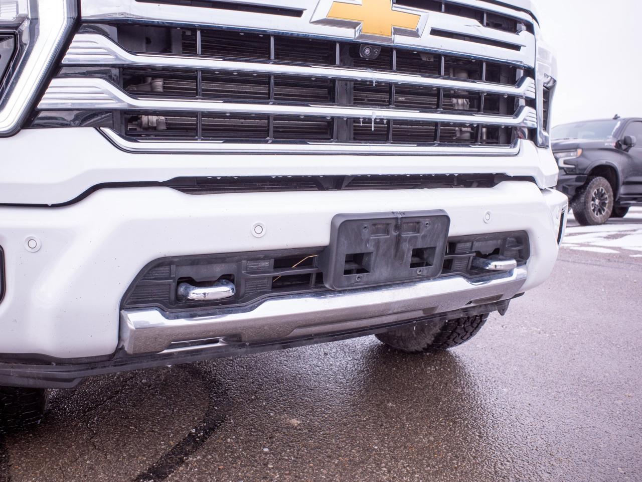 2024 Chevrolet SILVERADO 2500HD High Country - Heated Leather Seats Photo