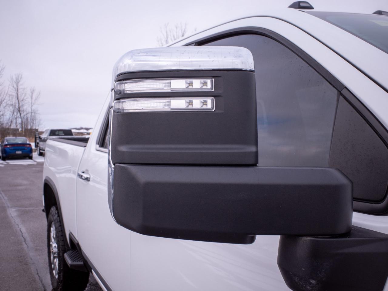 2024 Chevrolet SILVERADO 2500HD High Country - Heated Leather Seats Photo