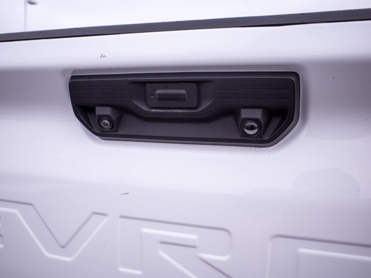 2024 Chevrolet SILVERADO 2500HD High Country - Heated Leather Seats Photo