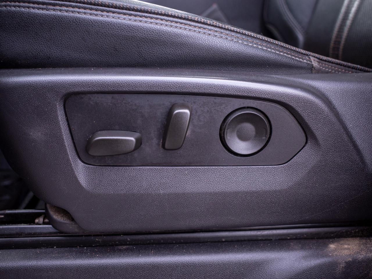 2024 Chevrolet SILVERADO 2500HD High Country - Heated Leather Seats Photo