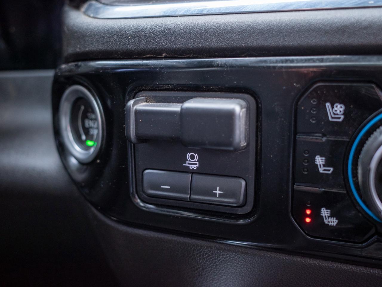 2024 Chevrolet SILVERADO 2500HD High Country - Heated Leather Seats Photo