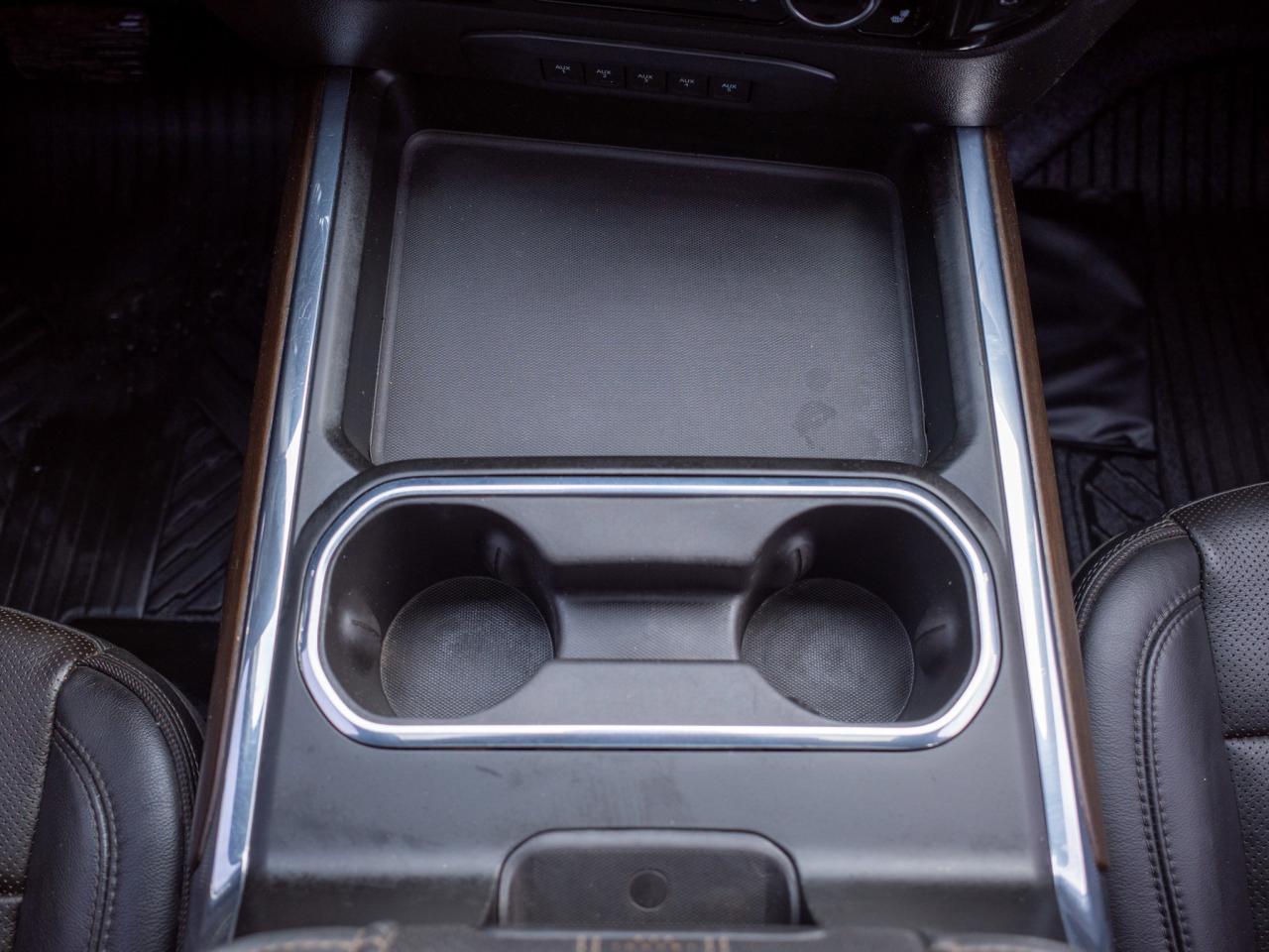 2024 Chevrolet SILVERADO 2500HD High Country - Heated Leather Seats Photo