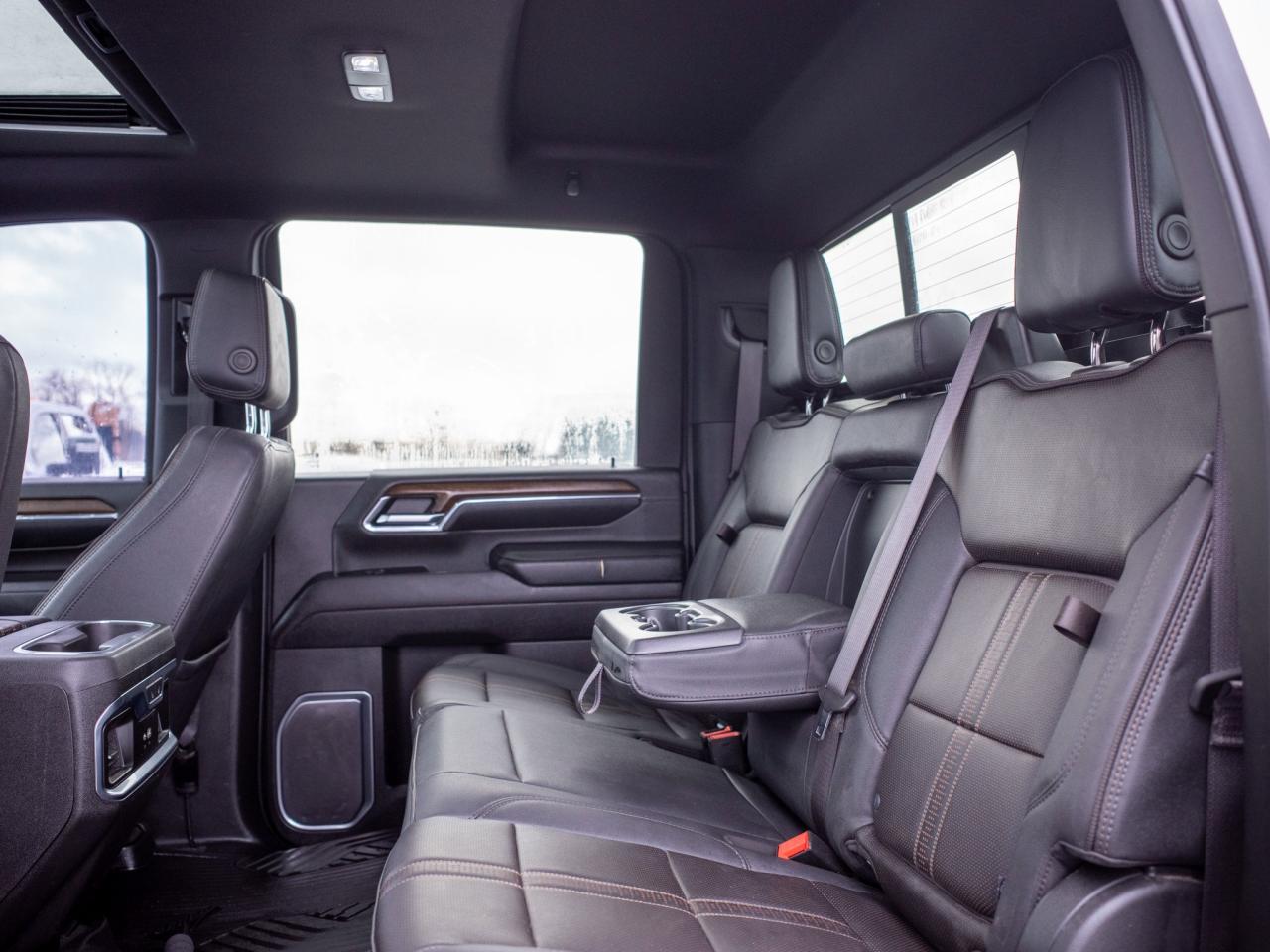 2024 Chevrolet SILVERADO 2500HD High Country - Heated Leather Seats Photo