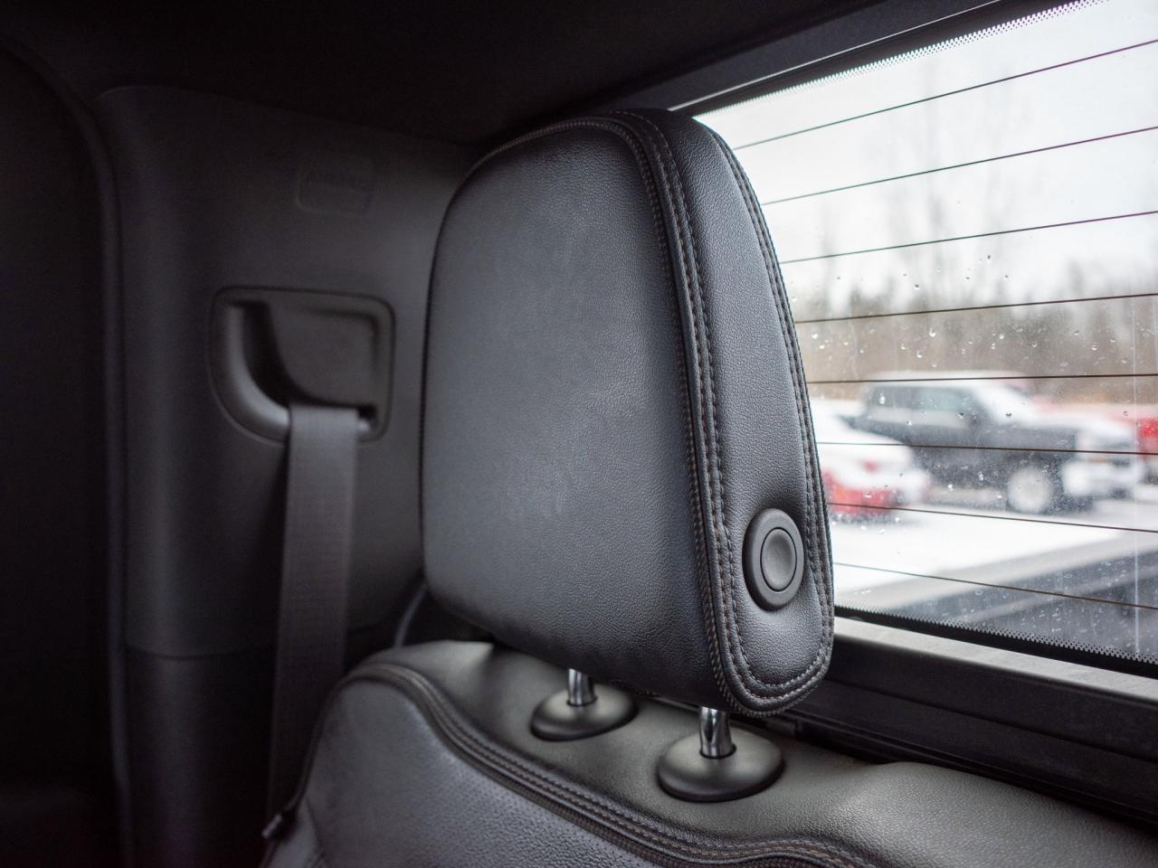 2024 Chevrolet SILVERADO 2500HD High Country - Heated Leather Seats Photo