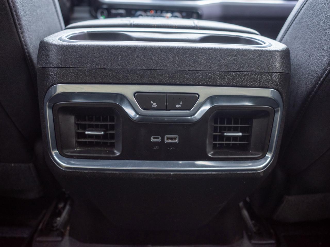 2024 Chevrolet SILVERADO 2500HD High Country - Heated Leather Seats Photo