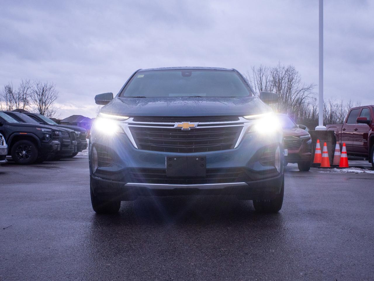 2024 Chevrolet Equinox LT - Rear Defrost Blind Spot Monitor Photo2