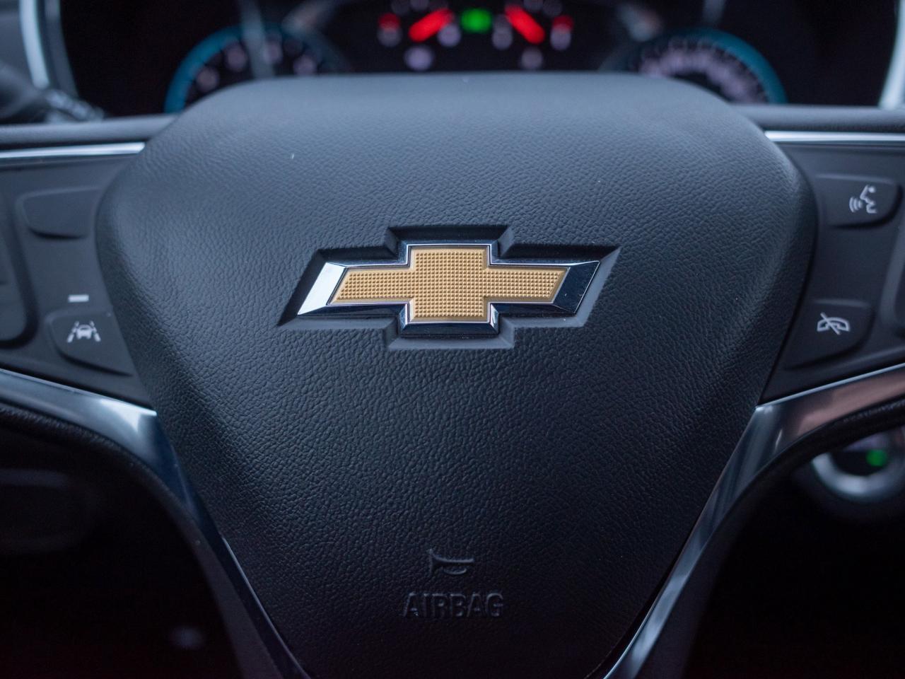 2024 Chevrolet Equinox LT - Rear Defrost Blind Spot Monitor Photo