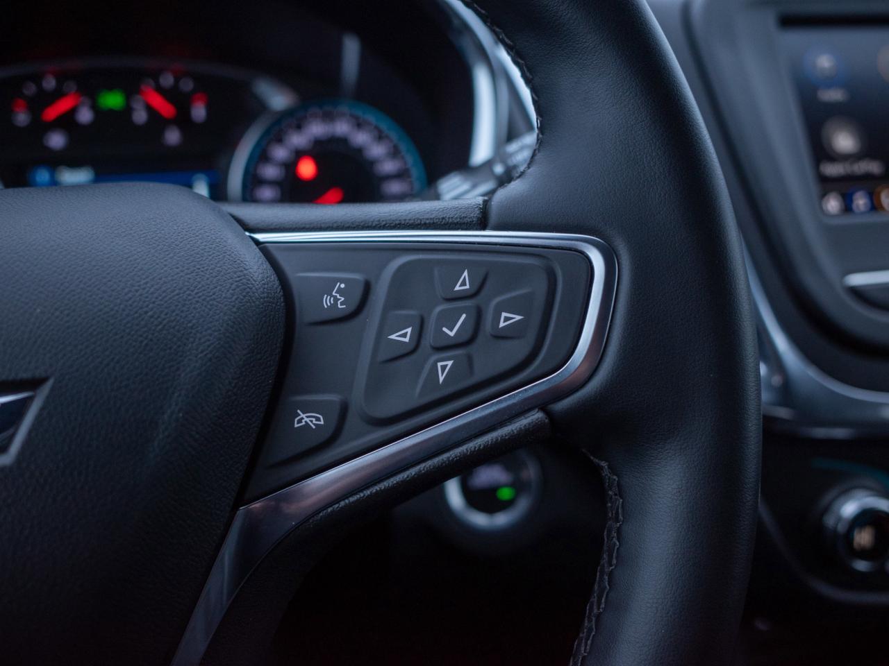 2024 Chevrolet Equinox LT - Rear Defrost Blind Spot Monitor Photo