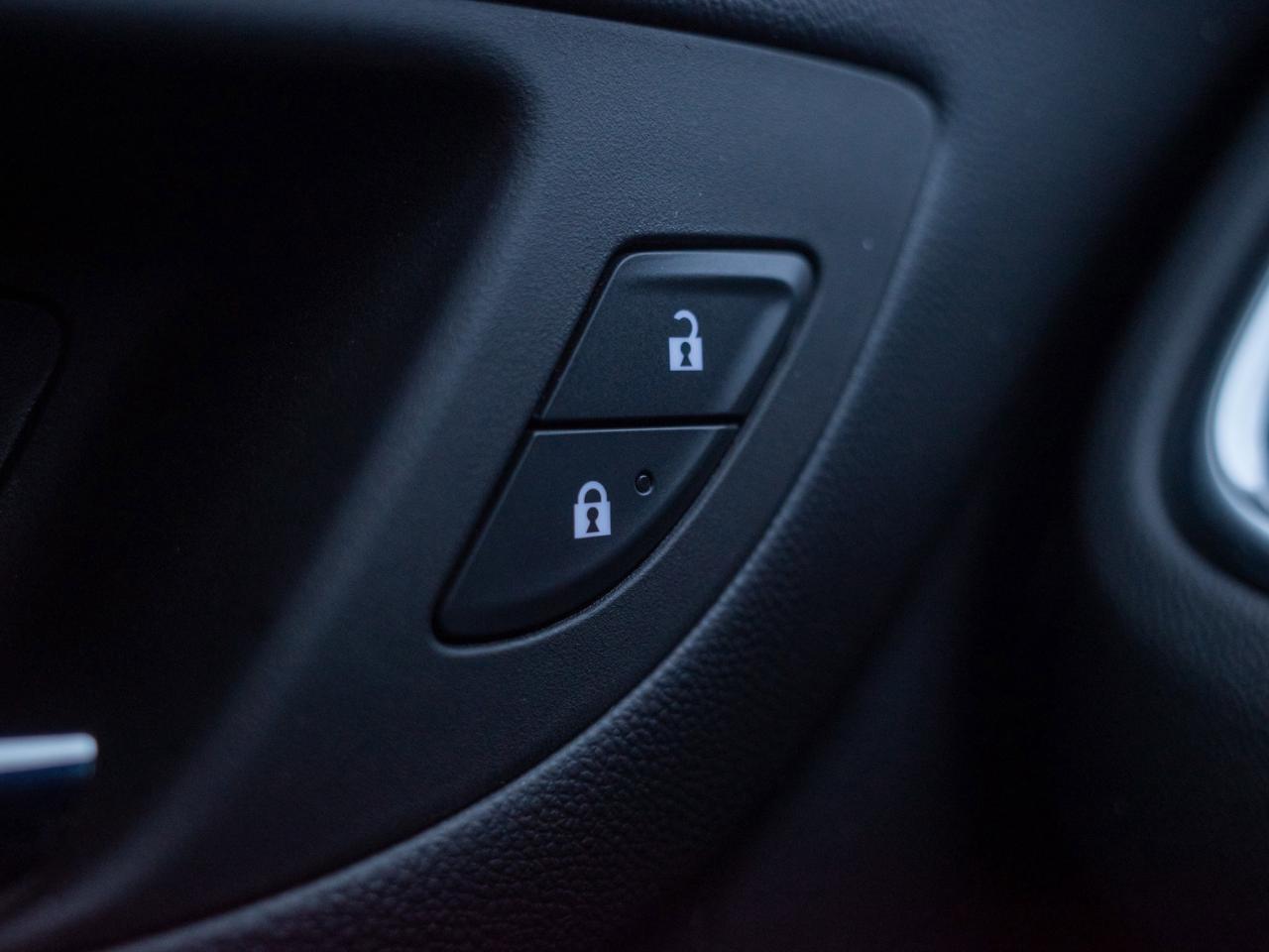 2024 Chevrolet Equinox LT - Rear Defrost   Blind Spot Monitor Photo