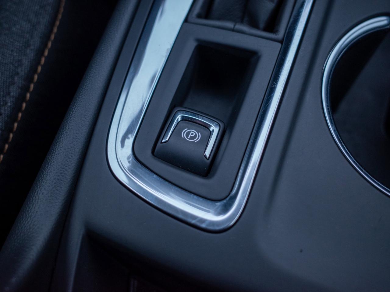 2024 Chevrolet Equinox LT - Rear Defrost   Blind Spot Monitor Photo