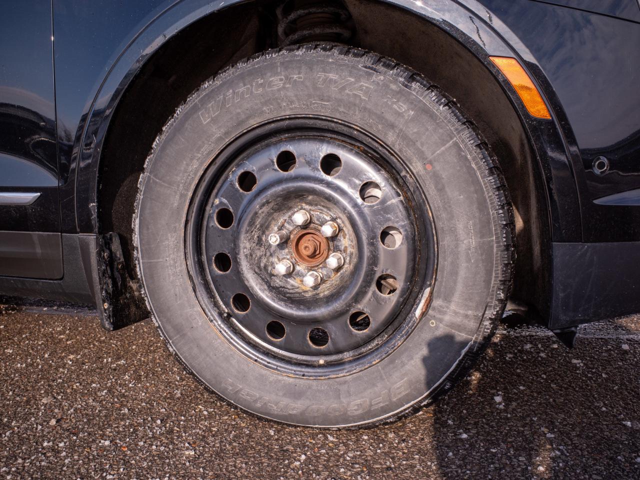 2021 Cadillac XT5 AWD Sport - Rain Sensing Wipers Photo