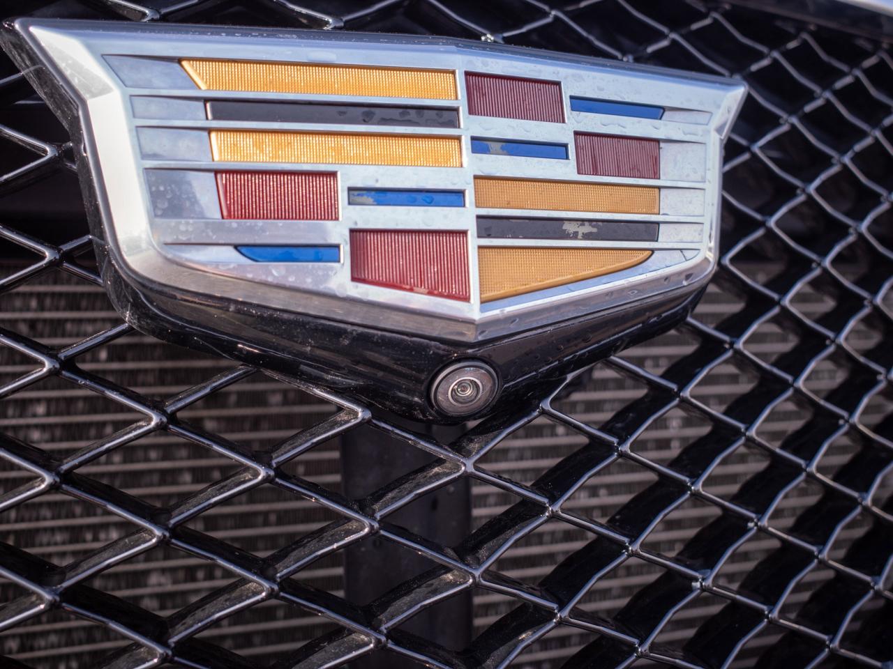 2021 Cadillac XT5 AWD Sport - Rain Sensing Wipers Photo