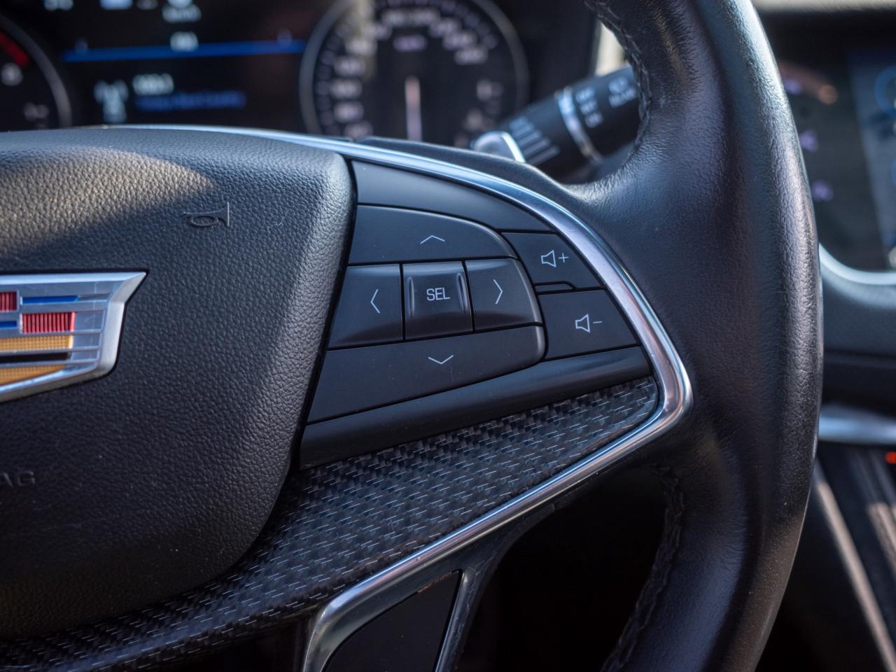 2021 Cadillac XT5 AWD Sport - Rain Sensing Wipers Photo