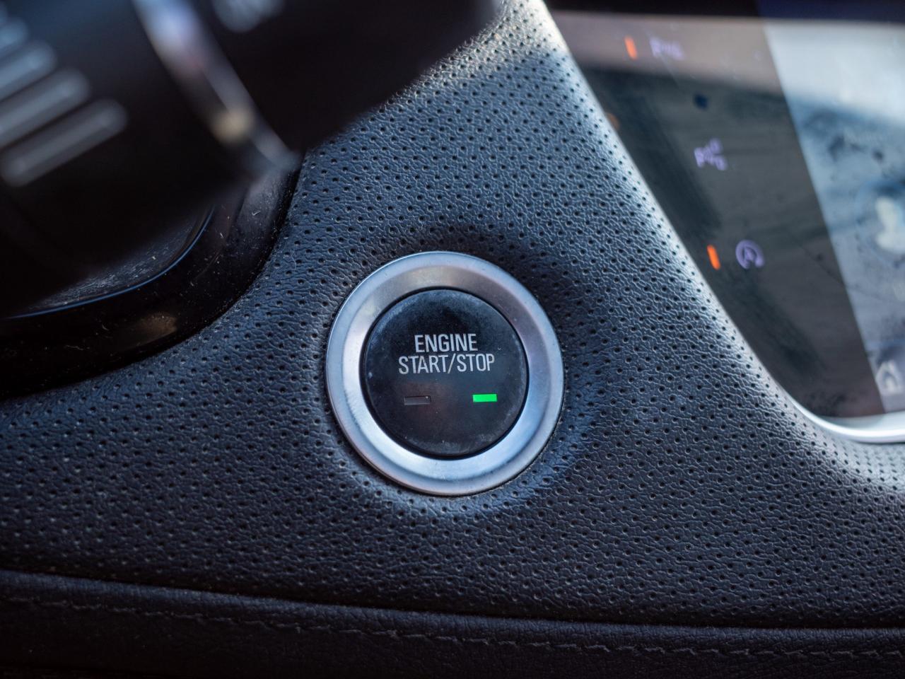 2021 Cadillac XT5 AWD Sport - Rain Sensing Wipers Photo