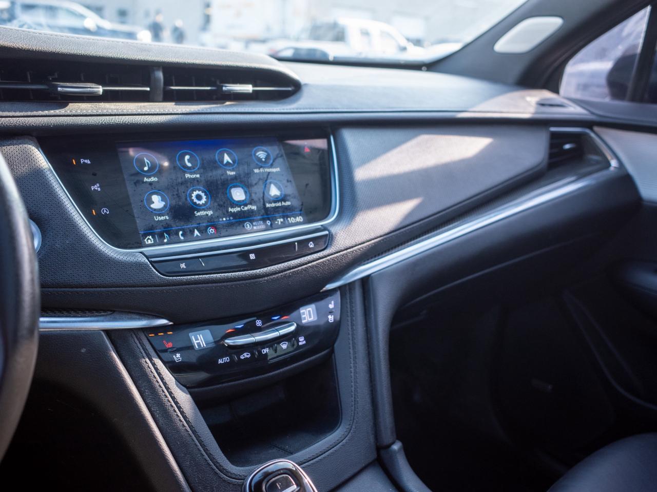 2021 Cadillac XT5 AWD Sport - Rain Sensing Wipers Photo