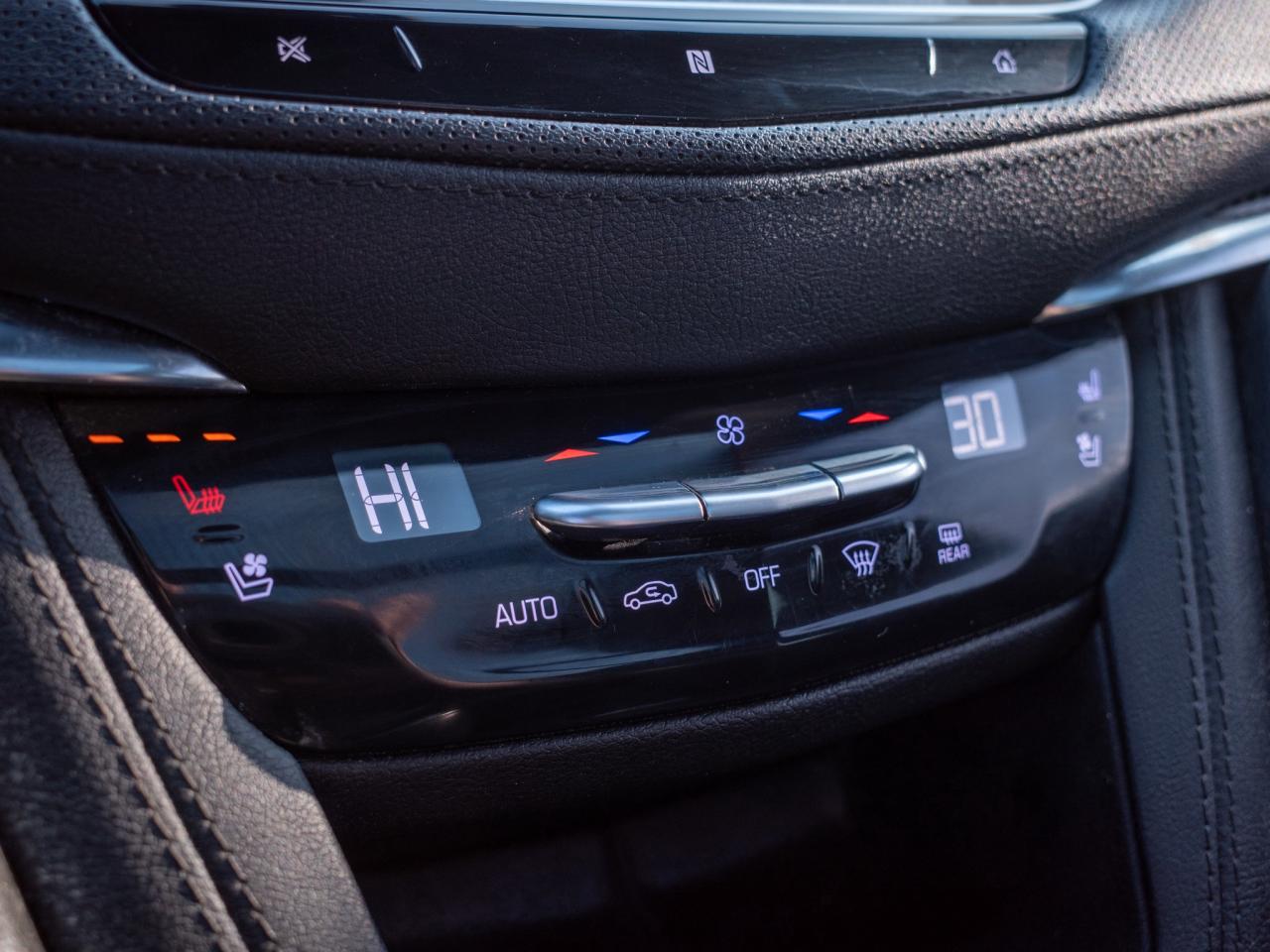 2021 Cadillac XT5 AWD Sport - Rain Sensing Wipers Photo