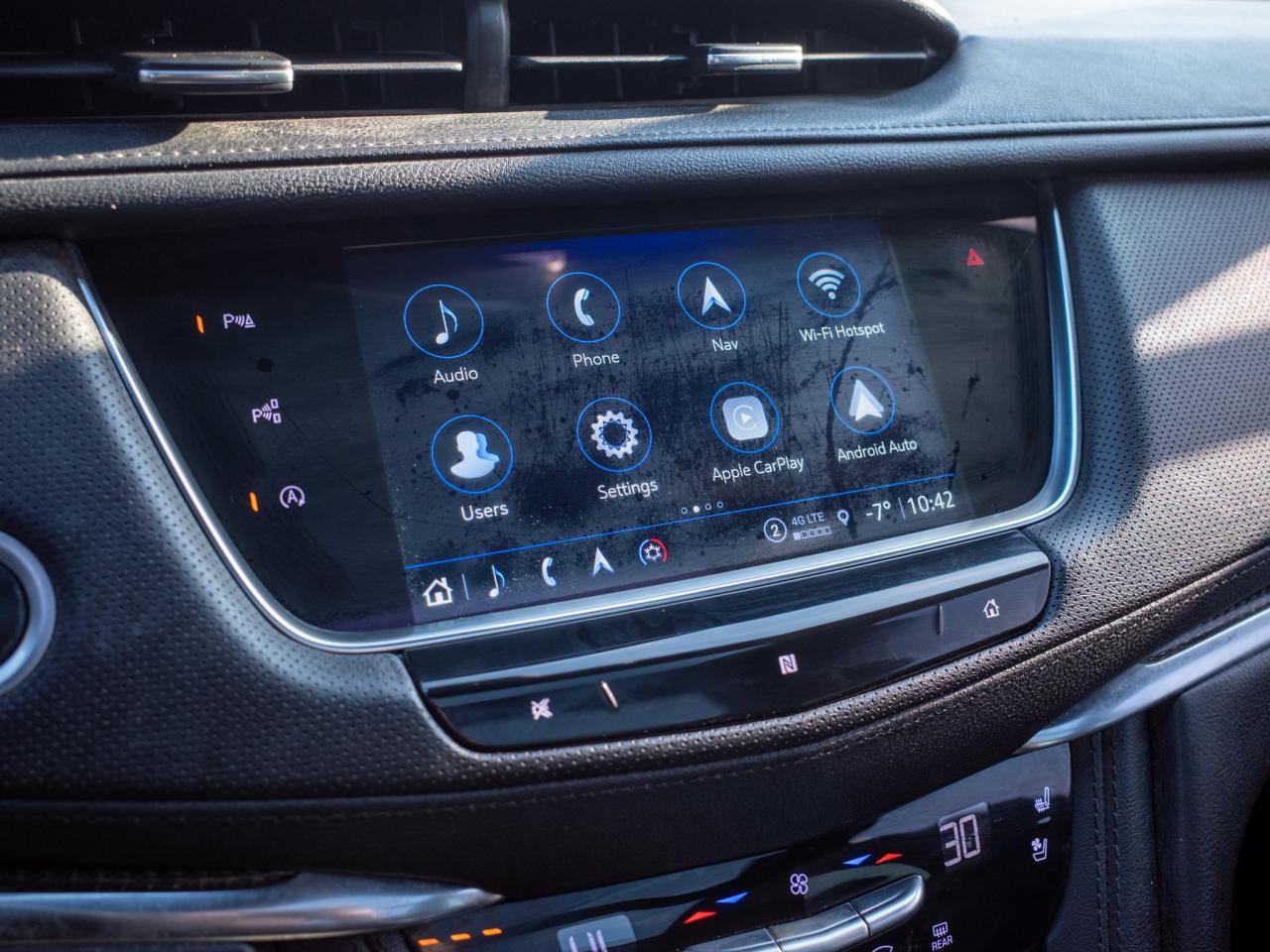 2021 Cadillac XT5 AWD Sport - Rain Sensing Wipers Photo