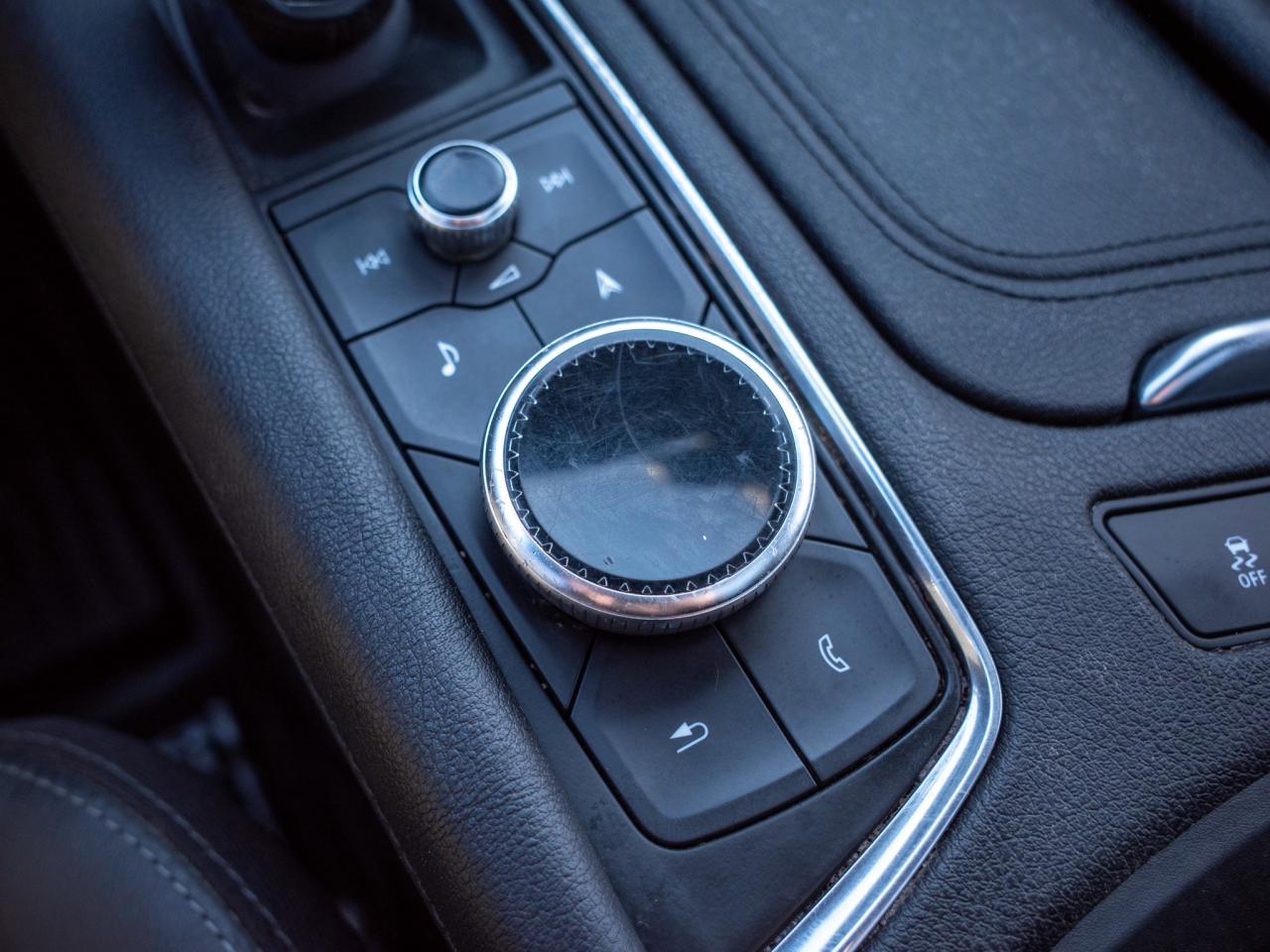 2021 Cadillac XT5 AWD Sport - Rain Sensing Wipers Photo