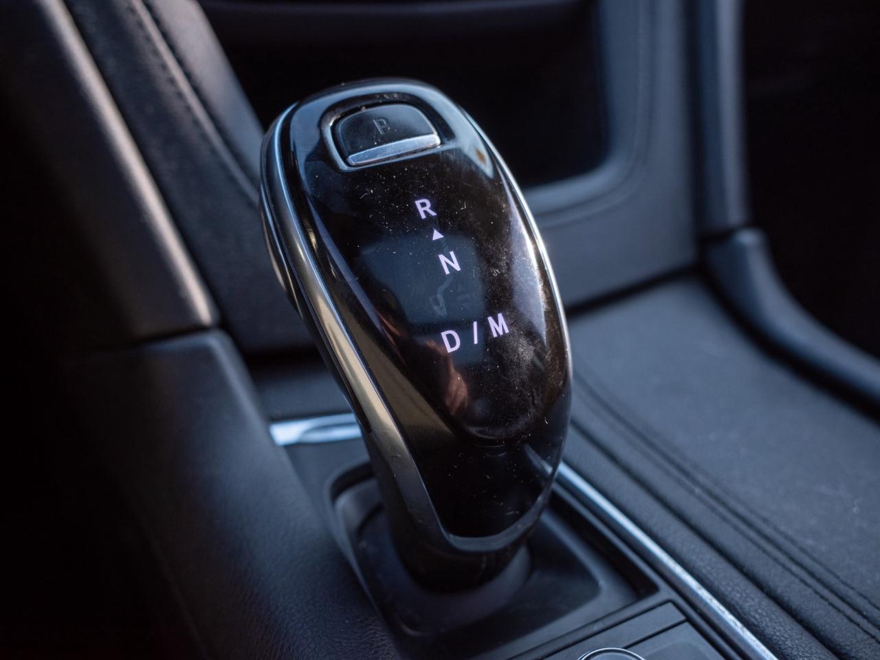 2021 Cadillac XT5 AWD Sport - Rain Sensing Wipers Photo