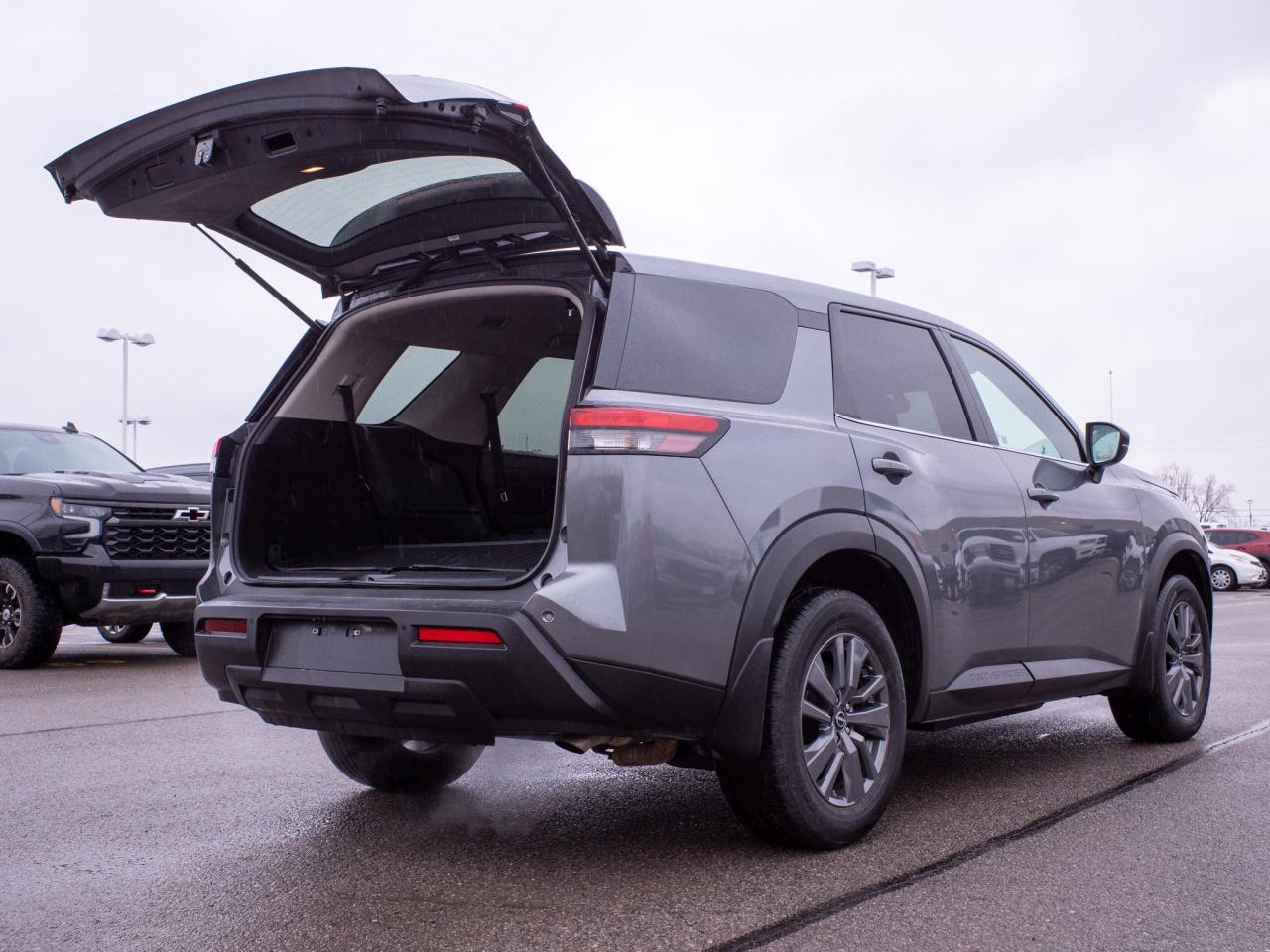 2024 Nissan Pathfinder S - Multi-Zone A/C Keyless Start Photo