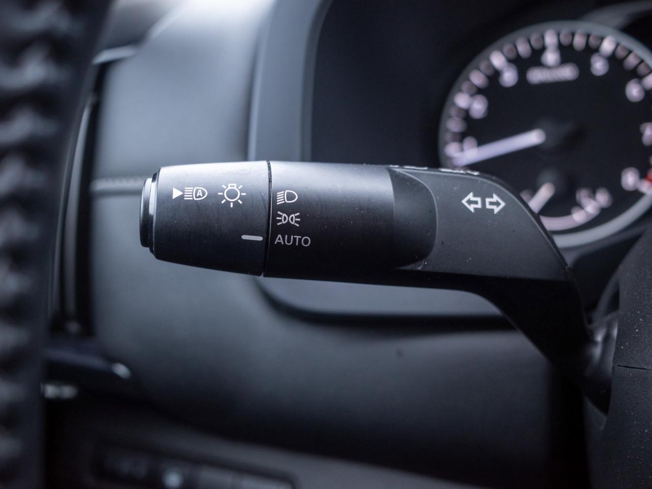 2024 Nissan Pathfinder S - Multi-Zone A/C Keyless Start Photo