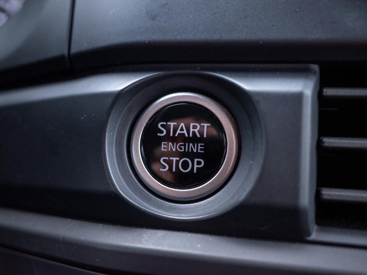 2024 Nissan Pathfinder S - Multi-Zone A/C Keyless Start Photo