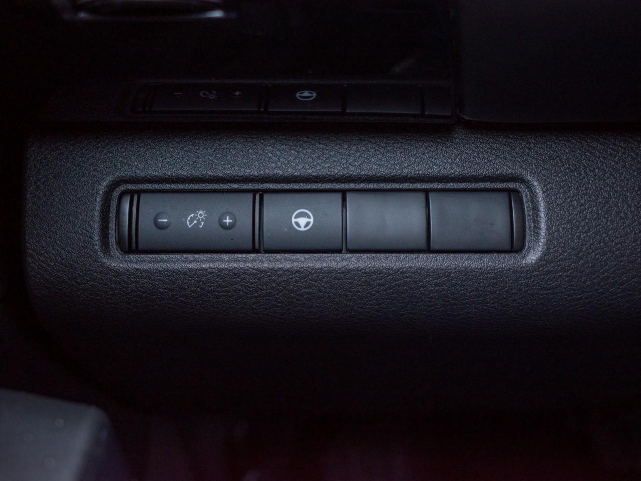 2024 Nissan Pathfinder S - Multi-Zone A/C Keyless Start Photo