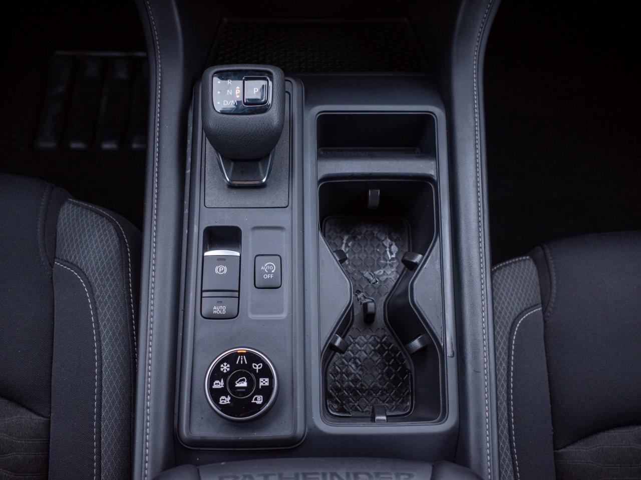 2024 Nissan Pathfinder S - Multi-Zone A/C Keyless Start Photo