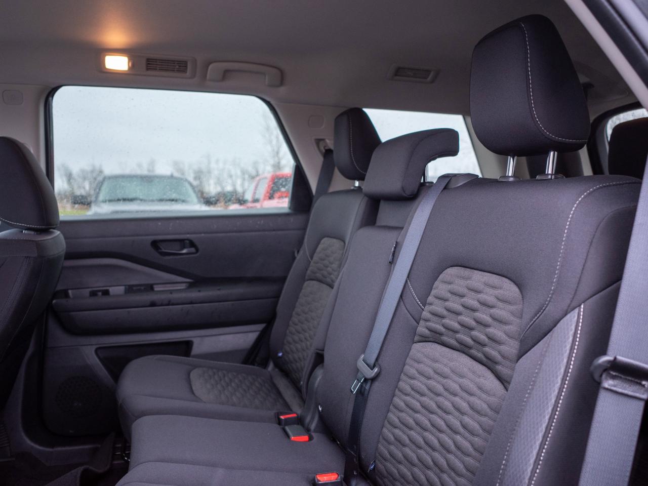 2024 Nissan Pathfinder S - Multi-Zone A/C Keyless Start Photo