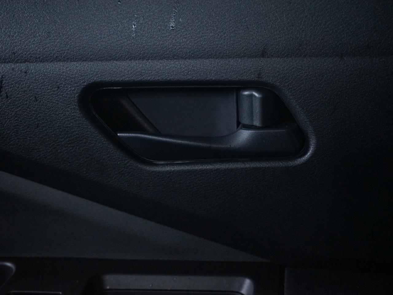 2024 Nissan Pathfinder S - Multi-Zone A/C Keyless Start Photo