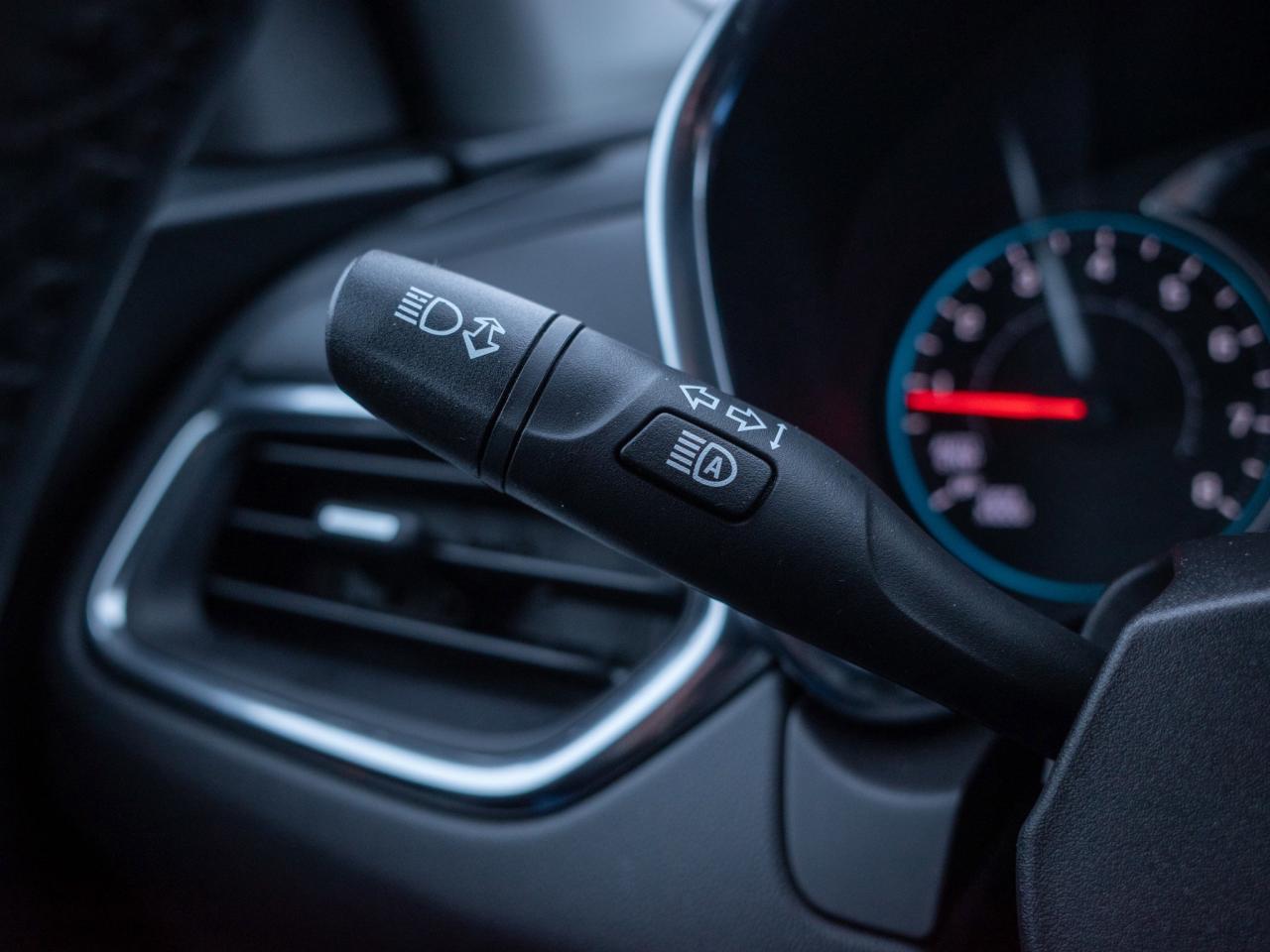 2024 Chevrolet Equinox LT - WiFi Hotspot Heated Seats Photo