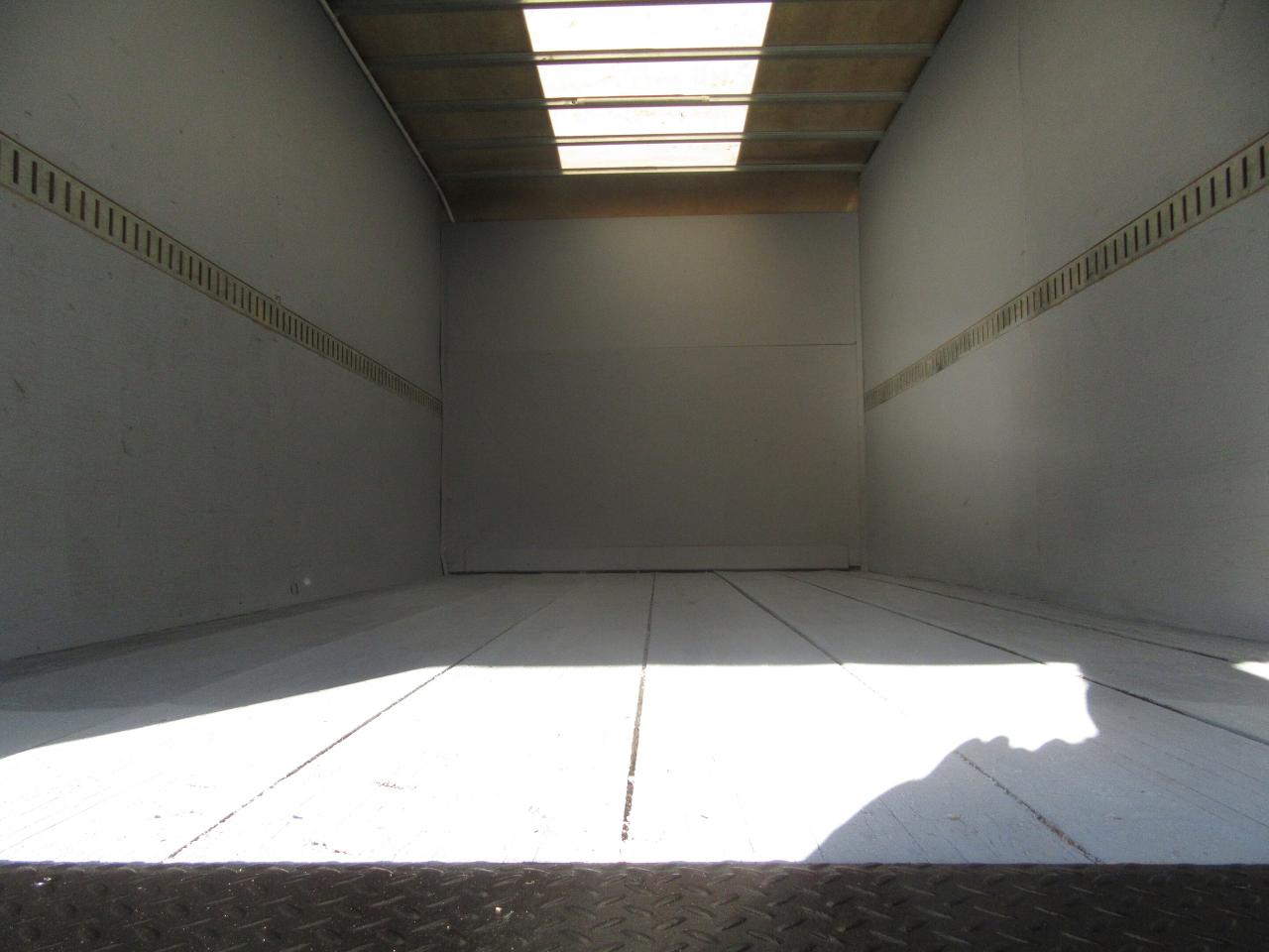 2022 Ford F-550 DIESEL 17FT HIGH BOX POWER LIFTGATE Photo