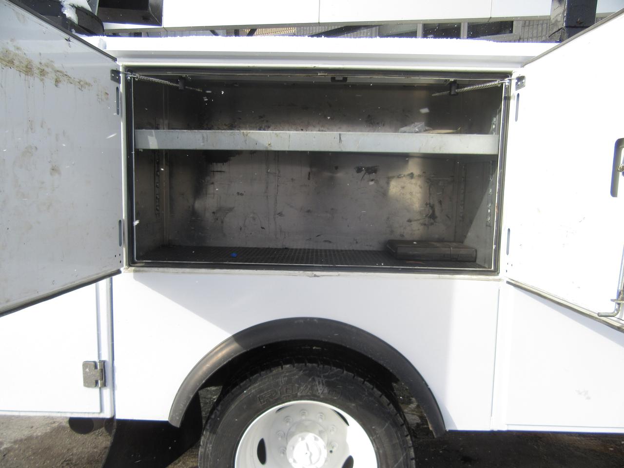 2019 Ford F-550 4X4 DIESEL SERVICE BODY WITH STELLAR CRANE Photo