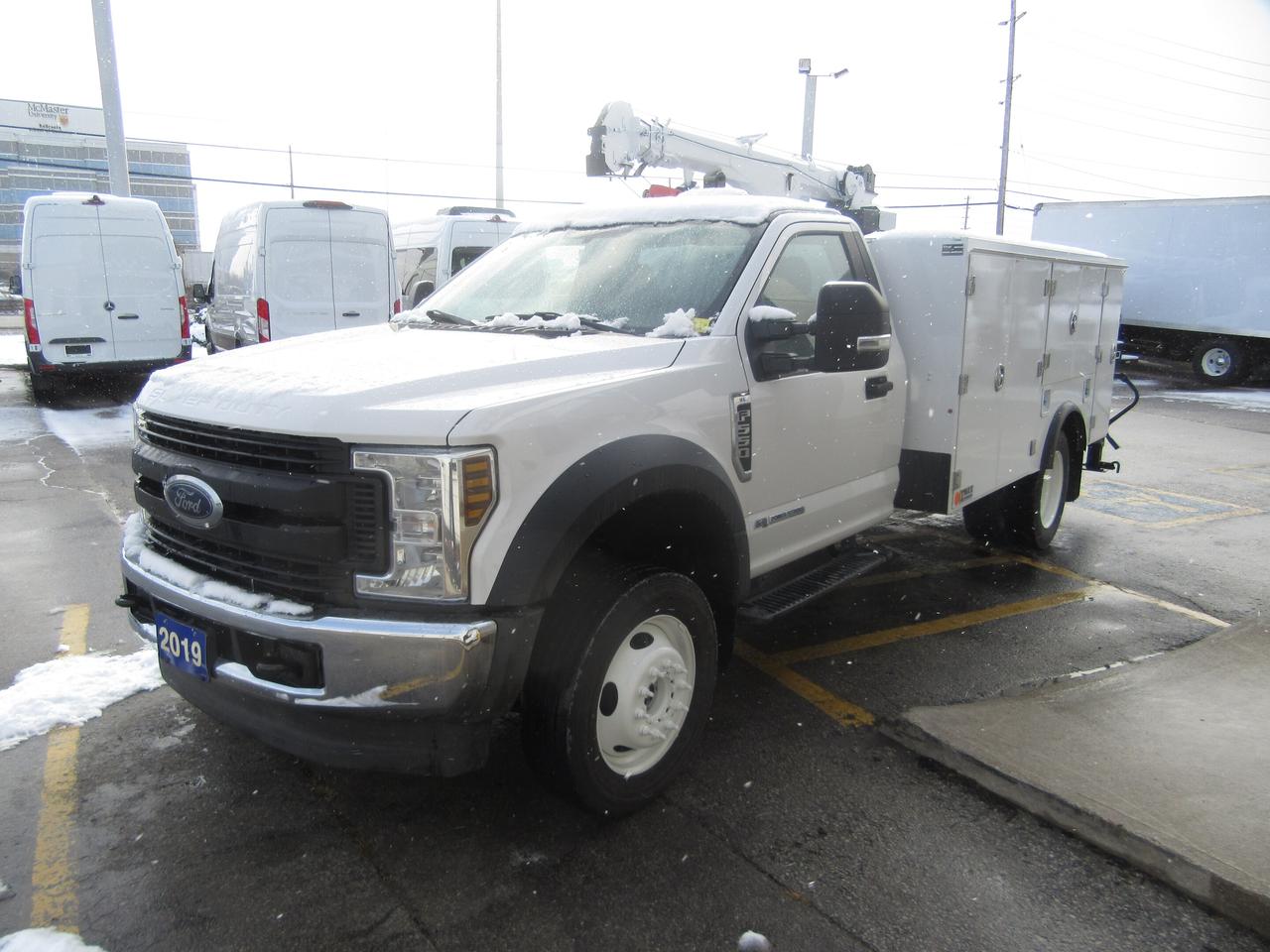 2019 Ford F-550 4X4 DIESEL SERVICE BODY WITH STELLAR CRANE Photo